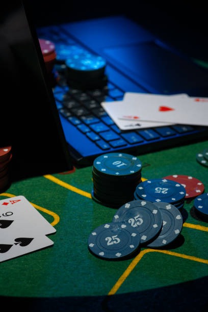 Mobile phone showing joki togel results dashboard with latest draw numbers and timestamps
